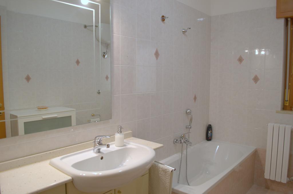 Casa Vacanze La Rocca Apartman Matera Kültér fotó